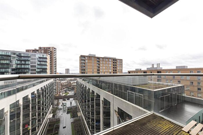 2 Bedroom Apartment To Rent In Baltimore Wharf, Canary Wharf, London, E14