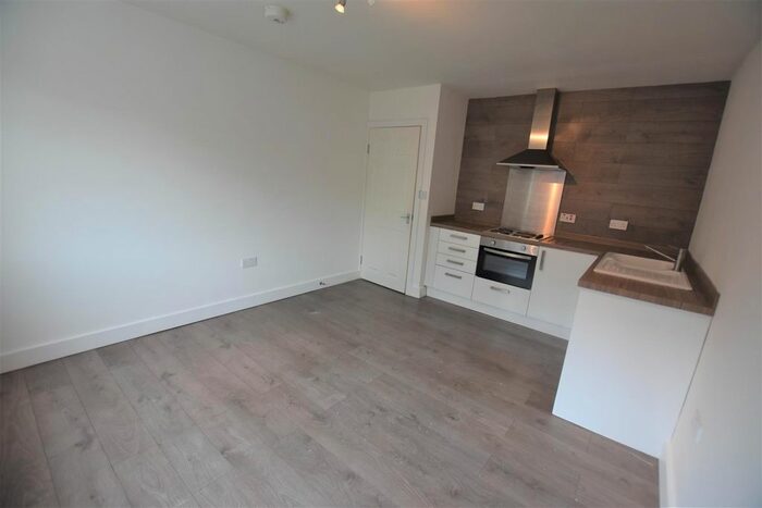 2 Bedroom Flat To Rent In Bromyard Terrace, Worcester St. Johns, Worcester, WR2