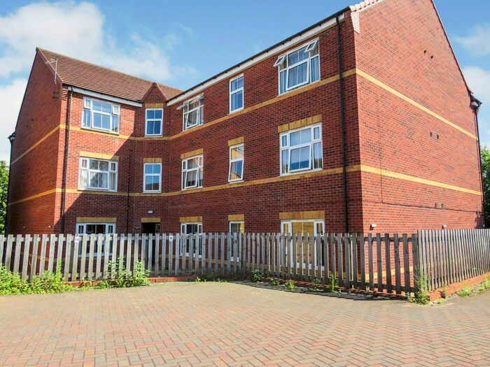 2 Bedroom Apartment To Rent In Stonegate Mews, Balby, Doncaster, DN4
