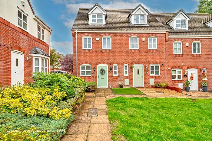 3 Bedroom End Of Terrace House For Sale In Meadowbrook Close, Hednesford, Cannock, WS12