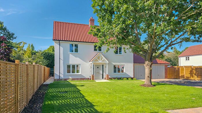 4 Bedroom Detached House For Sale In Samphire Place, Westleton, IP17