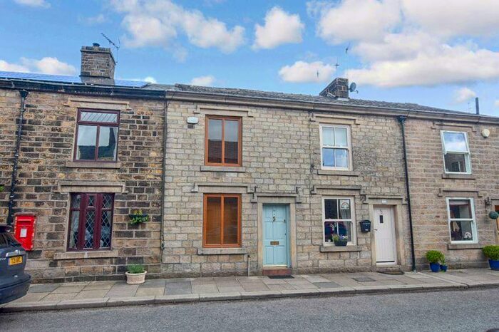 2 Bedroom Property To Rent In High Street, Chapeltown, Bolton, Two Bedrooms And Loft Room, Two Reception Rooms, BL7