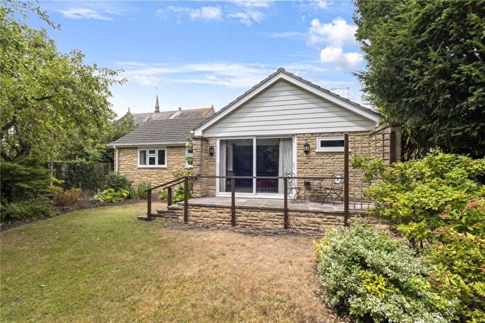 3 Bedroom Bungalow For Sale In Pageant Drive, Sherborne, Dorset, DT9