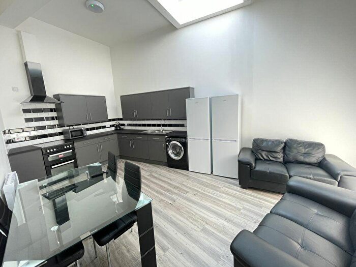 4 Bedroom House Of Multiple Occupation To Rent In Market Place, Loughborough - Inc Bills Option, LE11
