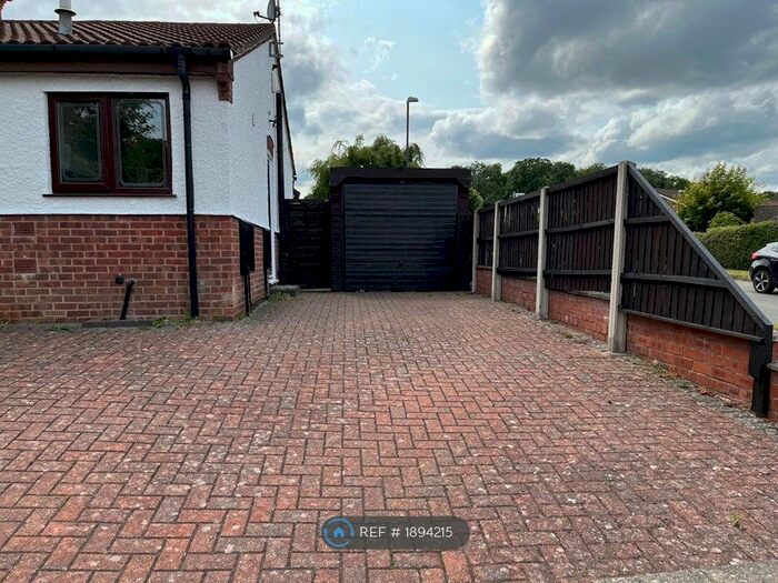 2 Bedroom Bungalow To Rent In Firvale Road, Walton, Chesterfield, S42