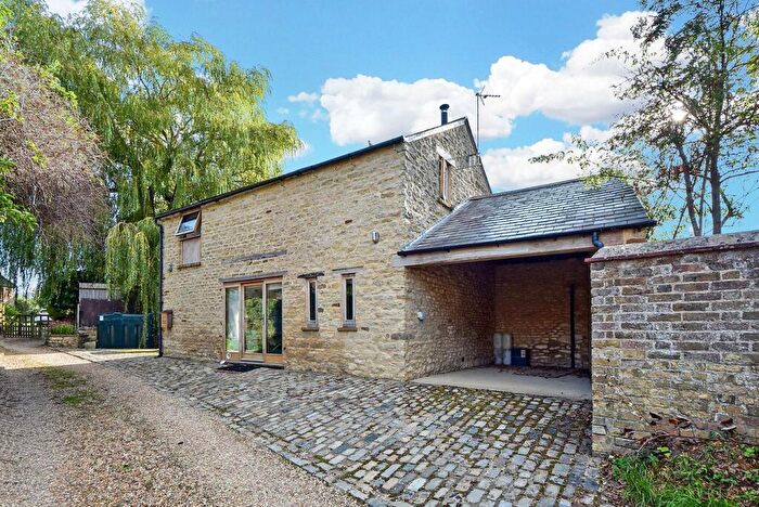 2 Bedroom Detached House For Sale In Chapel Road, Greatworth, OX17