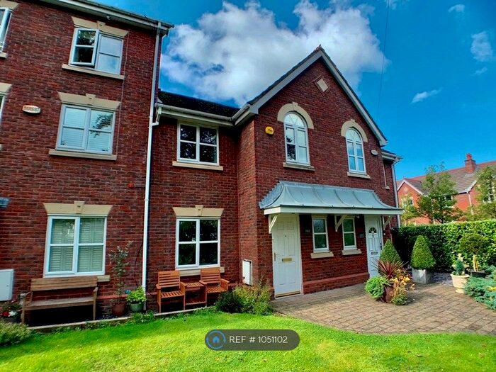 3 Bedroom Terraced House To Rent In Manor Avenue, Sale, M33