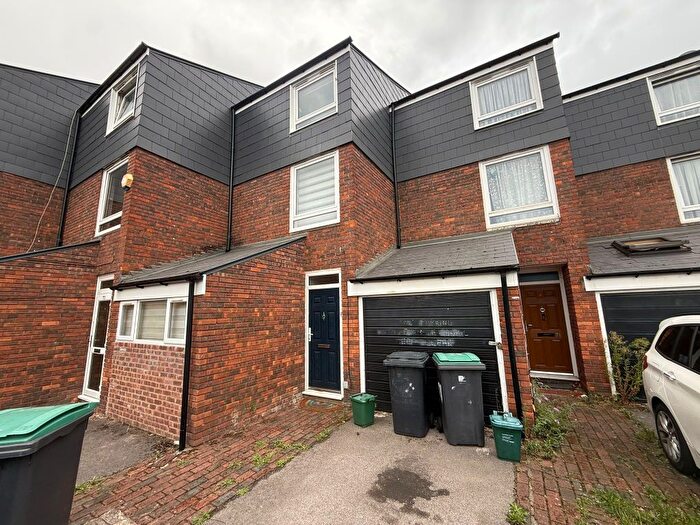 4 Bedroom Terraced House To Rent In Yarmouth Crescent, London, N17