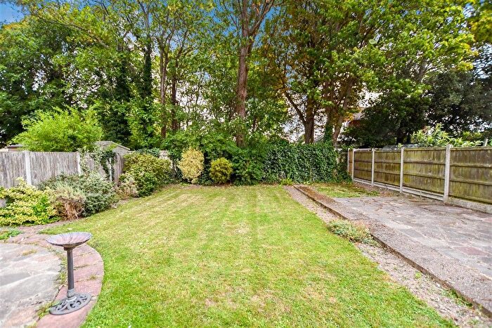 3 Bedroom Detached Bungalow For Sale In Guy Close, Broadstairs, Kent, CT10