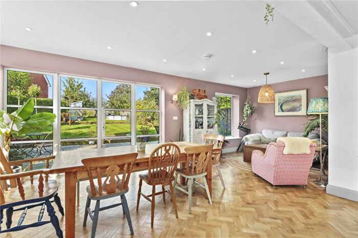 4 Bedroom Detached House For Sale In Station Road, Berwick, East Sussex, BN26
