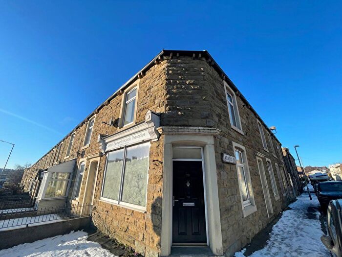 1 Bedroom Flat To Rent In Burnley Road, Accrington, Lancashire, BB5