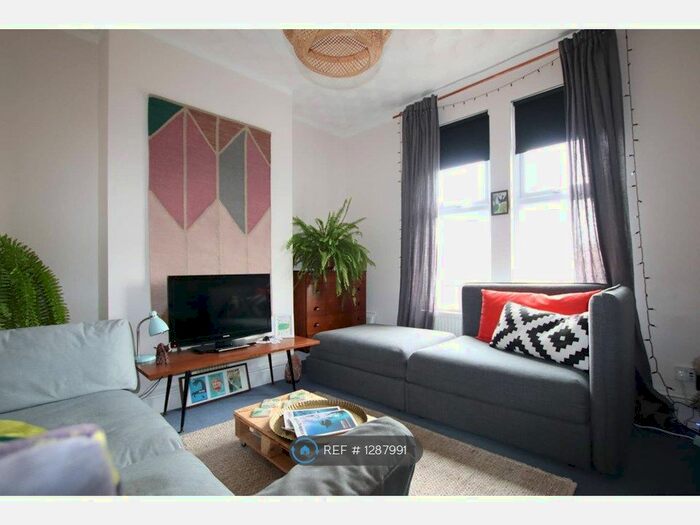 1 Bedroom Flat To Rent In Windmill Hill, Bristol BS3