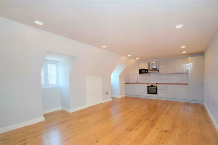 2 Bedroom Apartment To Rent In Farrier Place, Sutton, SM1