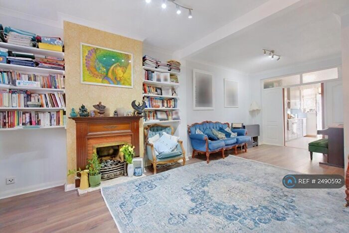 5 Bedroom Terraced House To Rent In Stirling Road, London, E13