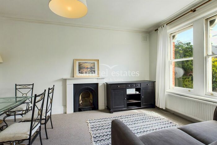2 Bedroom Flat To Rent In Hopton Road, Streatham, SW16