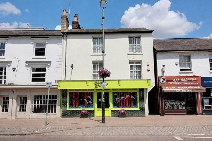 3 Bedroom Flat For Sale In High Street, Berkhamsted, HP4