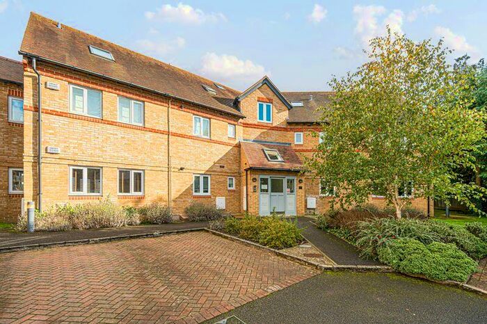 2 Bedroom Apartment For Sale In Banbury Road, Oxford, OX2