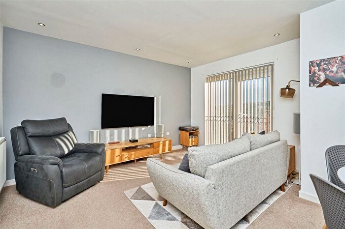 2 Bedroom Flat For Sale In Brickfield Close, Newport, Isle Of Wight, PO30