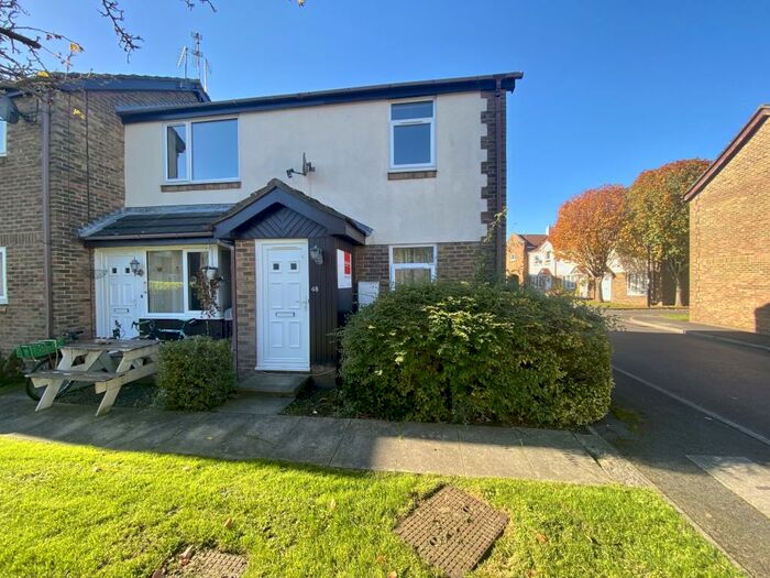 2 Bedroom Flat To Rent In Sandown, Monkseaton, NE25