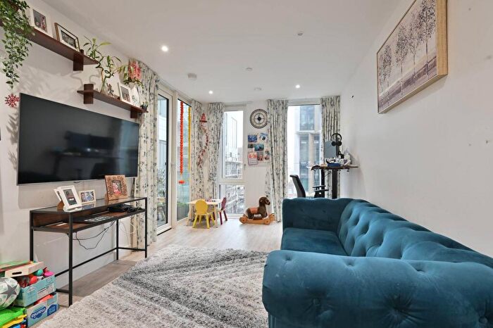 2 Bedroom Flat For Sale In College Road, Harrow, HA1