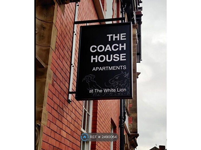 2 Bedroom Flat To Rent In Deanery Way, Stockport, SK1