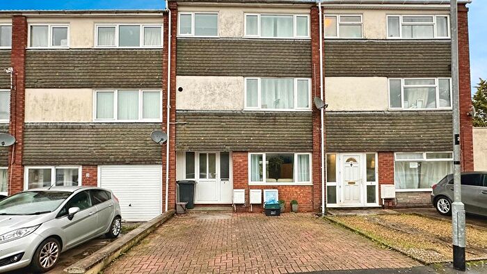 1 Bedroom Property For Sale In Eaton Close, Fishponds, Bristol, BS16