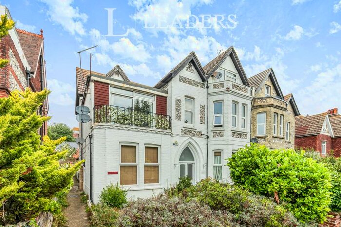 1 Bedroom Flat To Rent In Enys Road, BN21