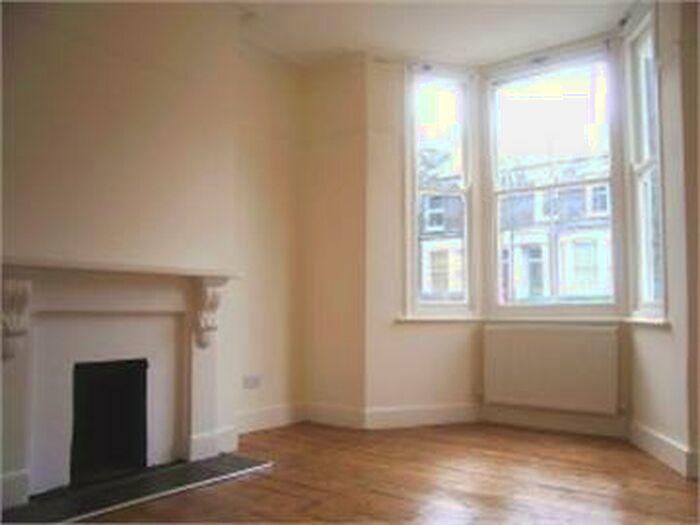 5 Bedroom Flat To Rent In Ringcroft Street, Islington, N7
