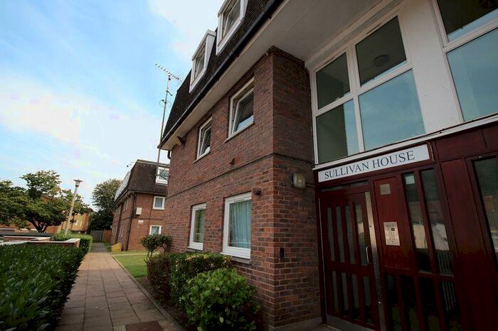 2 Bedroom Flat To Rent In Kenley, CR8