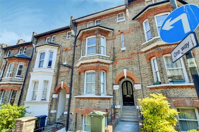 2 Bedroom Flat To Rent In Woodland Road, Crystal Palace, London, SE19