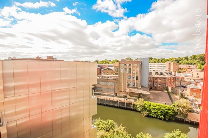 2 Bedroom Flat To Rent In Geoffrey Watling Way, Norwich, NR1