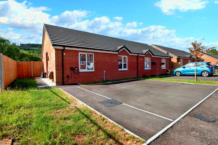 2 Bedroom Semi-Detached Bungalow For Sale In Clos Yr Ysgol, Clyne, Neath, SA11