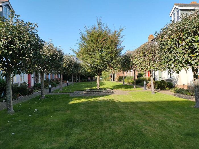 2 Bedroom Apartment For Sale In West Allington, Bridport, DT6