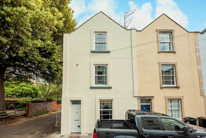 1 Bedroom Flat To Rent In Thorndale, Alma Vale Road, Bristol, BS8