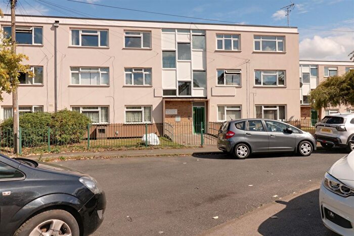 2 Bedroom Flat To Rent In Wolverhampton Street, Wednesbury, WS10