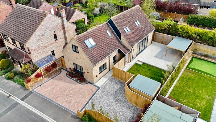 4 Bedroom Detached House For Sale In The Pasture, Somersham, Huntingdon, PE28