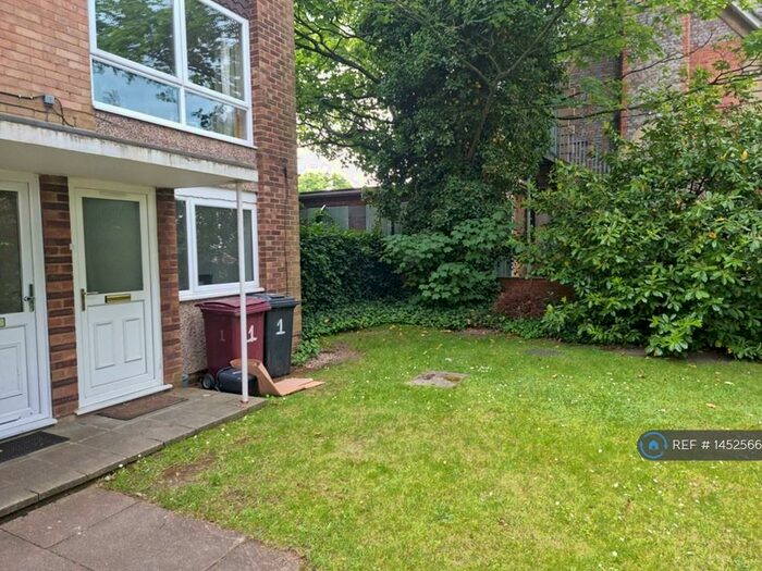 2 Bedroom Maisonette To Rent In Morton Court, Reading, RG2