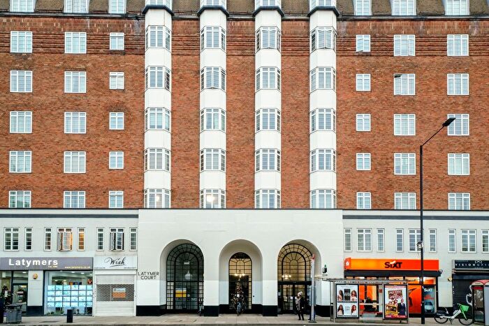 1 Bedroom Flat To Rent In Hammersmith Road, London, W6