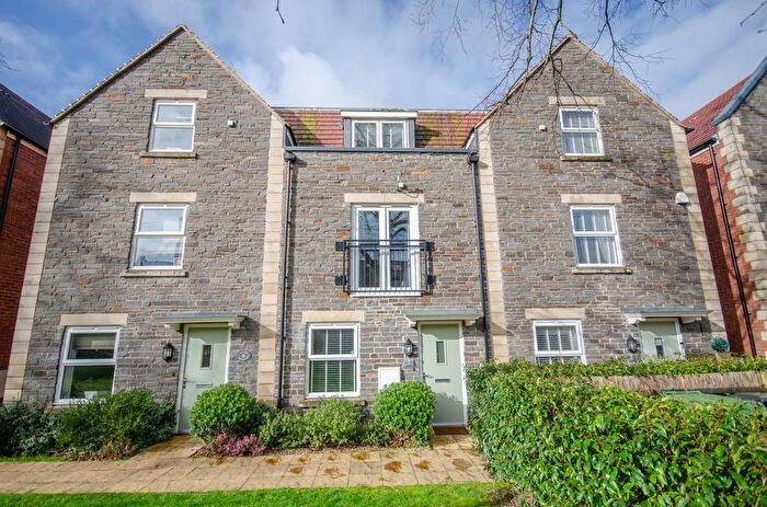 4 Bedroom Town House For Sale In Richmond Grove, Mangotsfield, Bristol, BS16