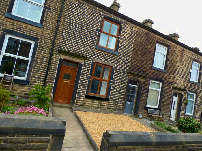 2 Bedroom House To Rent In Peel Brow, Ramsbottom, BL0
