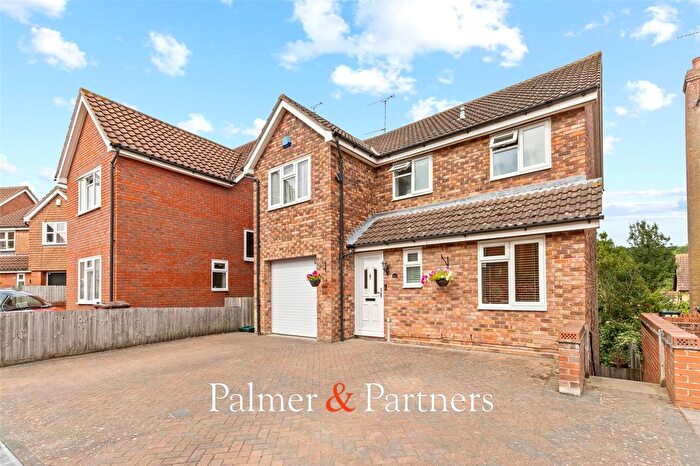 4 Bedroom Detached House For Sale In Egret Crescent, Colchester, Essex, CO4