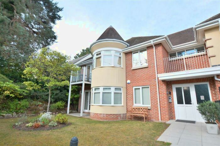 3 Bedroom Flat To Rent In Ferndown, Dorset, BH22