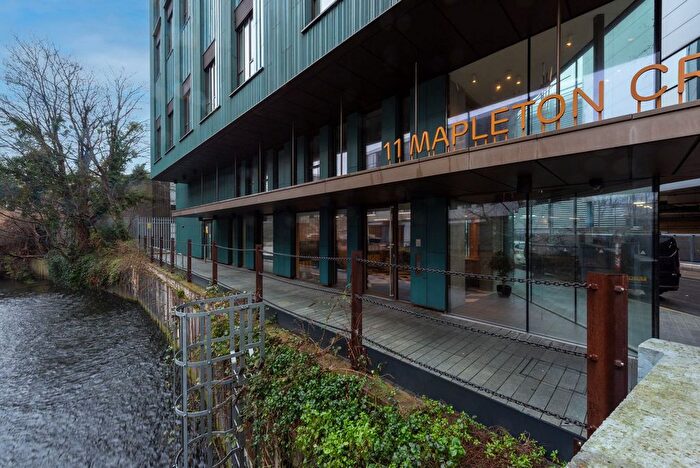 1 Bedroom Flat For Sale In Mapleton Crescent, London, SW18