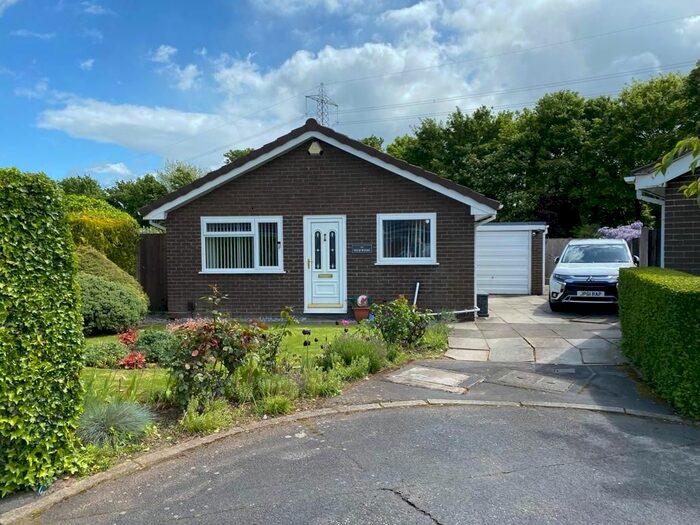 3 Bedroom Bungalow To Rent In Wren Close, Runcorn, WA7