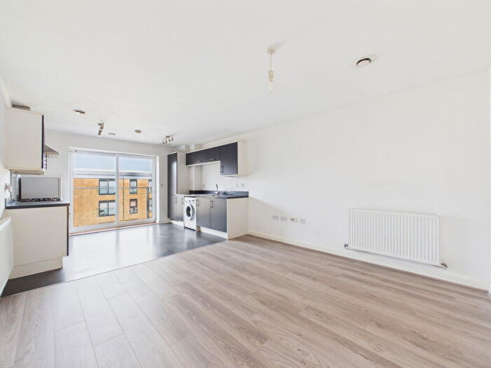 1 Bedroom Flat For Sale In Regent House, Station Road, Strood, ME2
