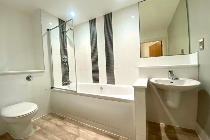 2 Bedroom Apartment To Rent In Clement Street, Birmingham, B1
