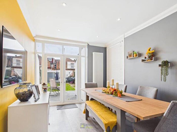 3 Bedroom Terraced House For Sale In Wallington Road, Portsmouth, PO2