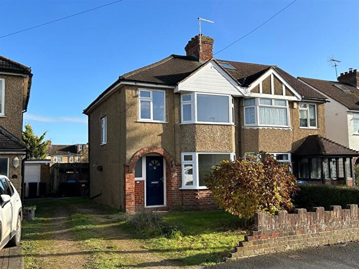 3 Bedroom Semi Detached House To Rent In Holme Road, Hatfield, AL10