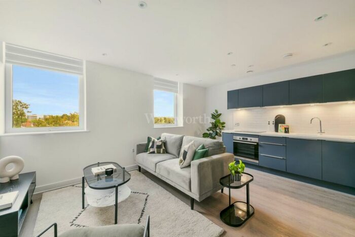 2 Bedroom Apartment To Rent In Beckenham Road, Beckenham, BR3