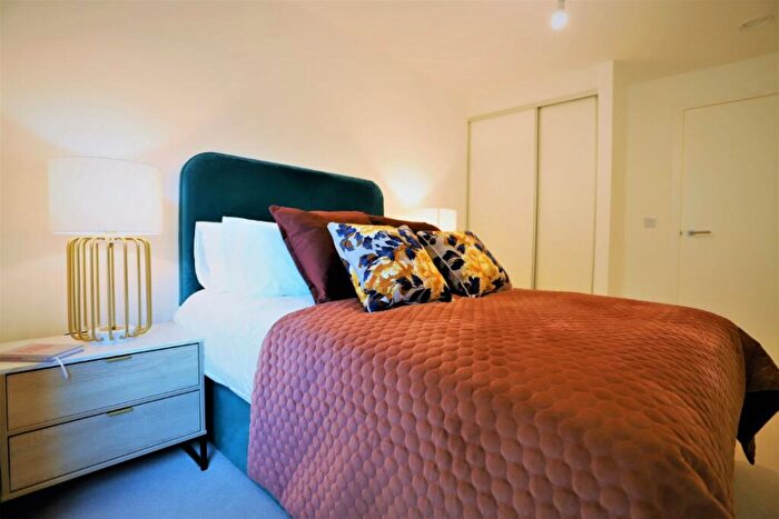 2 Bedroom Apartment To Rent In The Filaments, Salford Salford, M3